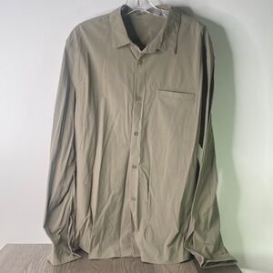 lululemon athletica Men's Casual Button Down Shirt - Olive